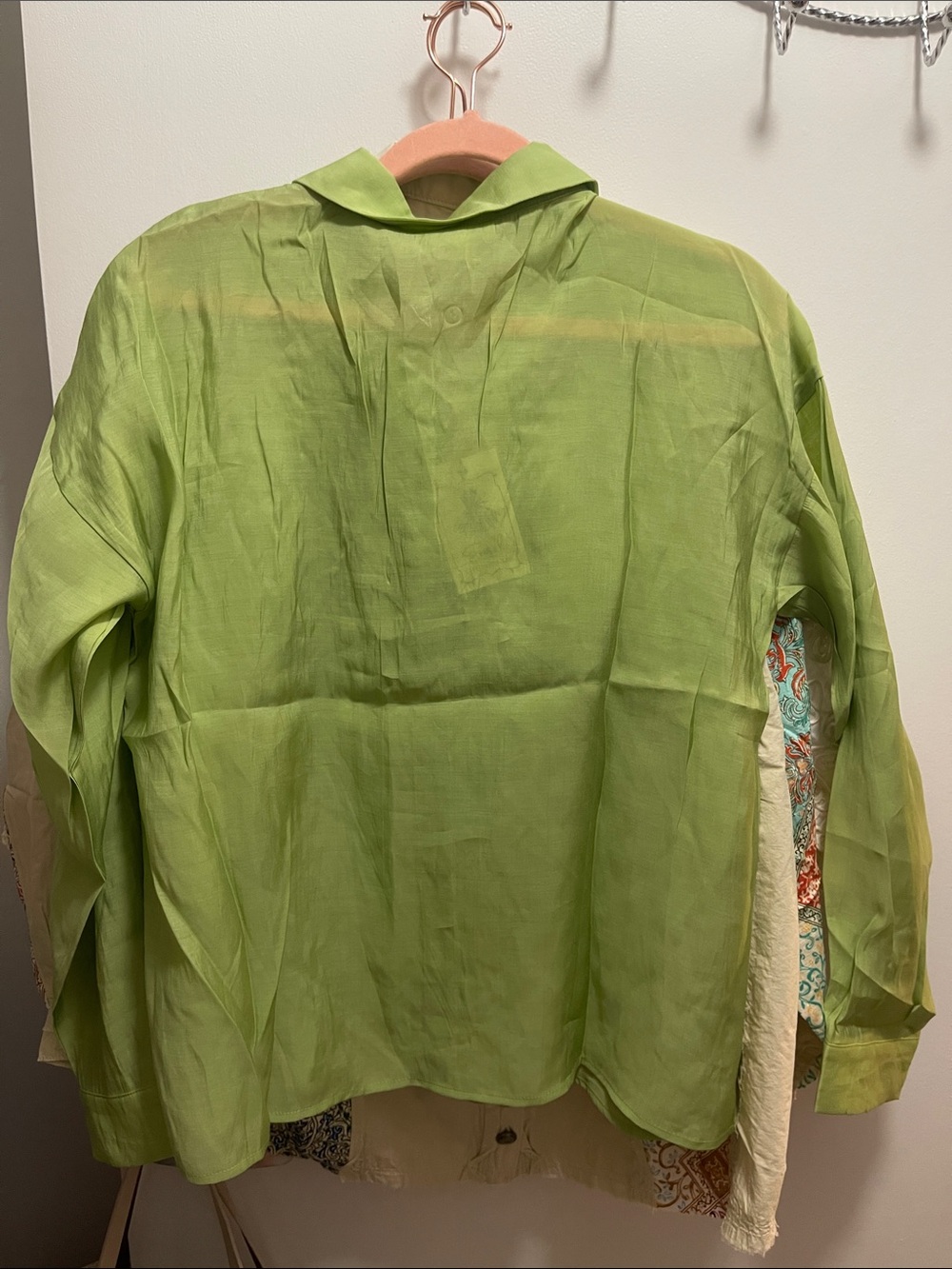 NWT easel Ruffled Button-Down Blouse - Picture 5 of 5